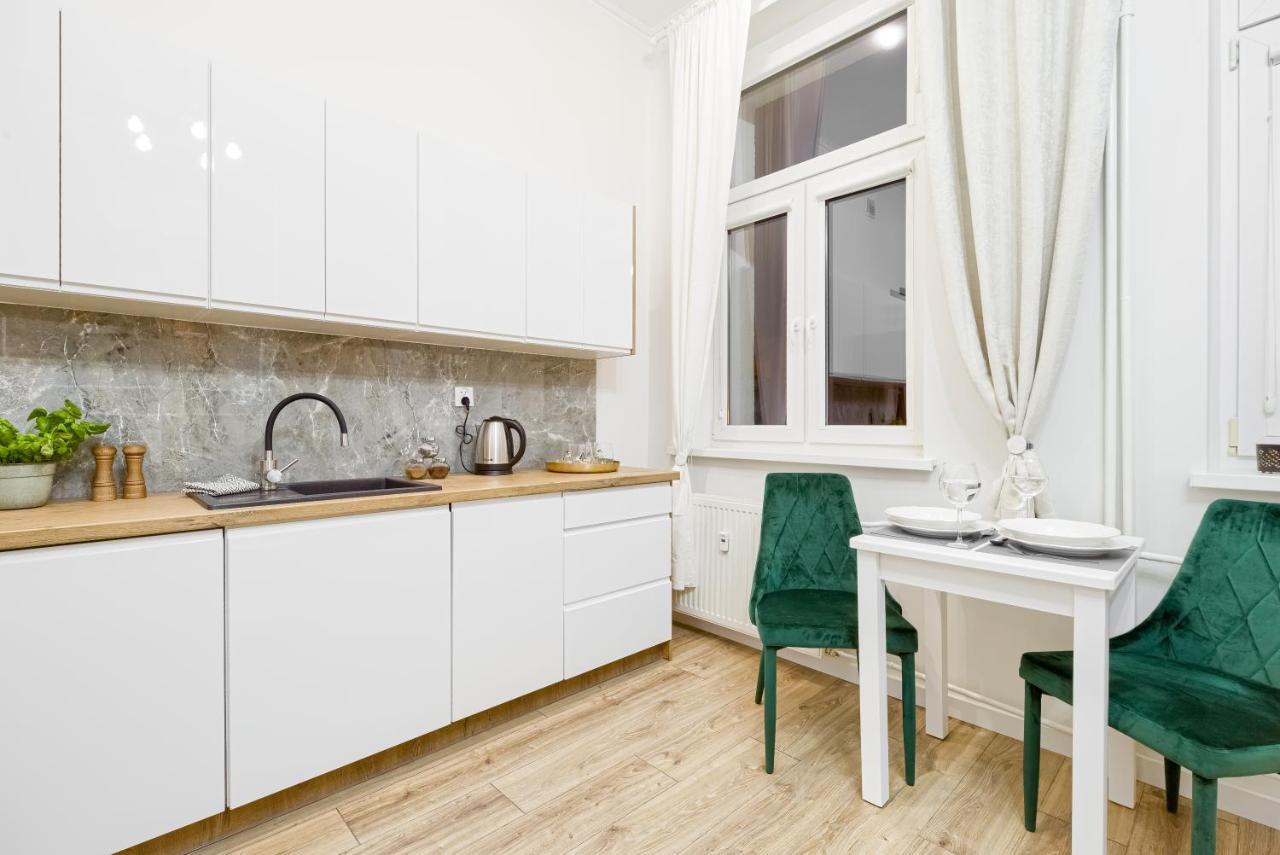 Niron Apartament Dom Z Papieru Sztokholm Пила Экстерьер фото